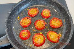 Zubereitung des Rezepts Leckeres Frühstück mit Tomaten und Ei - einfach genial!, schritt 4