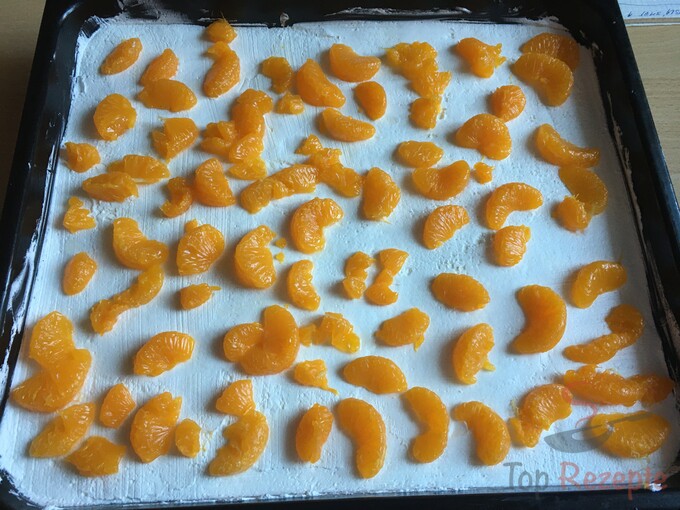 Rezept Erfrischende Mandarinenschnitten mit saurer Sahne