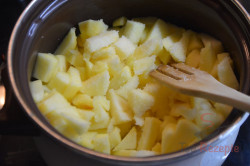 Zubereitung des Rezepts Purer Genuss: Apfelschnitten mit Sahne-Quark-Creme, schritt 3
