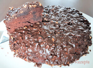 Rezept Snickers-Torte - in 7 Minuten in der Mikrowelle „gebacken“