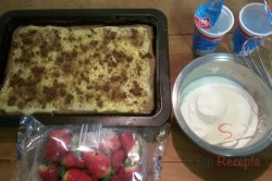 Zubereitung des Rezepts Wunderbare Pudding-Sahne-Schnitten mit Erdbeeren, schritt 11