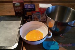Zubereitung des Rezepts Wunderbare Pudding-Sahne-Schnitten mit Erdbeeren, schritt 1