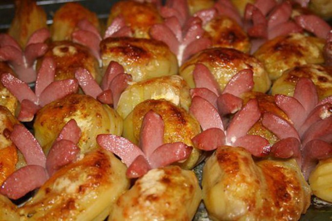 Rezept Überbackene Kartoffeln mit Bockwurst