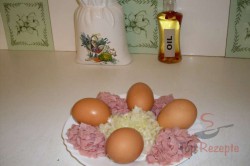 Zubereitung des Rezepts Käse mit Schinken und Ei aus dem Backofen, schritt 2