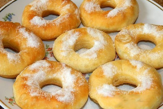 Rezept Leckere, schmackhafte und schnelle Donuts ohne Hefe