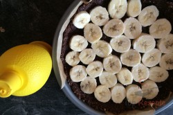 Zubereitung des Rezepts FITNESS-Kokos-Torte mit Bananen - Fotoanleitung, schritt 9
