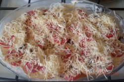 Zubereitung des Rezepts Toastbrot-Tomaten-Käse-Auflauf mit Sahnesoße überbacken, schritt 6