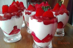 Zubereitung des Rezepts Ein geiles Dessert, das alle lieben: Quarkcreme mit Erdbeeren im Glas, schritt 1