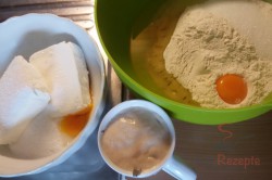 Zubereitung des Rezepts Kakao-Hefekuchen mit Quarkgitter – falscher Steppdeckenkuchen, schritt 1