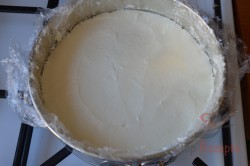 Zubereitung des Rezepts Quarkkuchen ohne Eier und ohne Backen, schritt 5
