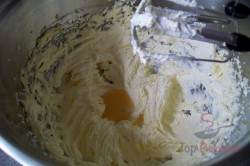Zubereitung des Rezepts Aprikosenkuchen mit Kokosbaiser, schritt 1