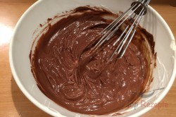 Zubereitung des Rezepts Wunderbarer Nescafé Kuchen mit Schokoglasur, schritt 7