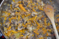 Zubereitung des Rezepts Kartoffelteig gefüllt mit Pilzen, schritt 6