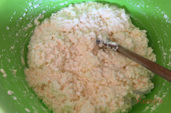 Zubereitung des Rezepts Einfacher Blechkuchen mit Quark, Heidelbeeren und Streuseln, schritt 7