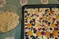 Zubereitung des Rezepts Obstkuchen mit Streuseln, schritt 6