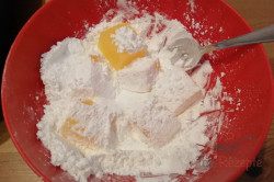 Zubereitung des Rezepts Leckere hausgemachte Orangen-Fruchtgummi für Eure Kinder – in nur 15 Minuten zubereitet, schritt 5