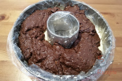 Zubereitung des Rezepts Kokos-Torte ohne Backen aus einer Gugelhupfform in 10 Minuten zubereitet, schritt 3
