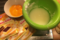Zubereitung des Rezepts Cremekuchen mit Blätterteig, Vanillecreme und Schlagsahne, schritt 2