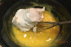 Zubereitung des Rezepts Cremekuchen mit Blätterteig, Vanillecreme und Schlagsahne, schritt 6