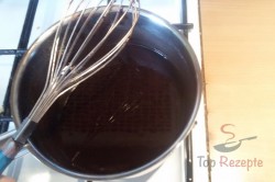Zubereitung des Rezepts Schokoladen-Gugelhupf mit Walnüssen – mit FOTOANLEITUNG, schritt 4