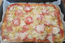 Zubereitung des Rezepts  Fantastische hausgemachte Pizza ohne Hefe - ohne Gehzeit, schritt 10