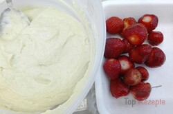 Zubereitung des Rezepts Quarkknödel mit Erdbeeren, schritt 4