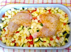 Rezept Hähnchen mit Gemüse, Kartoffeln und Reis aus dem Ofen
