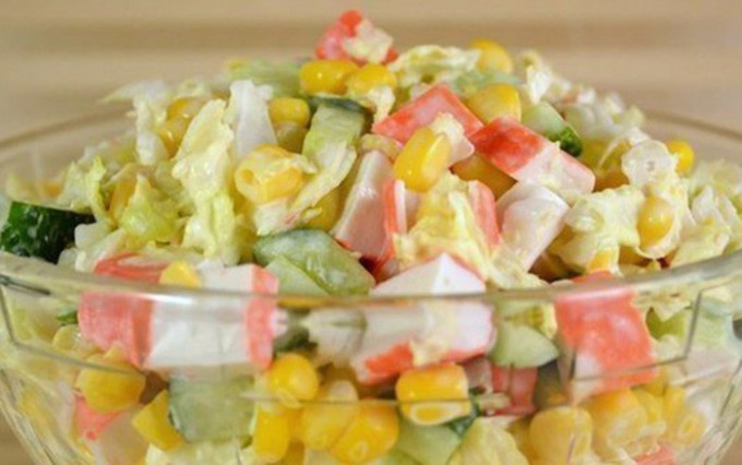 Rezept Salat mit Surimi Sticks
