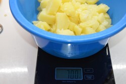 Zubereitung des Rezepts Kartoffellaibchen gefüllt mit Schinken und Käse, schritt 2