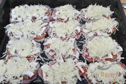 Zubereitung des Rezepts Überbackene Schweineschnitzel mit Pilzen und Tomaten, schritt 5