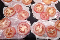 Zubereitung des Rezepts Überbackene Schweineschnitzel mit Pilzen und Tomaten, schritt 2