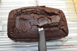 Zubereitung des Rezepts Schokoladenkuchen mit Nuss-Schokoladenglasur, schritt 4