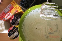 Zubereitung des Rezepts Cheesecake mit Heidelbeeren - ohne Backen, schritt 2