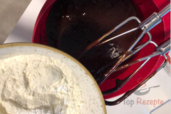 Zubereitung des Rezepts Himbeer-Cheesecake-Brownies - die perfekte Kombination von Brownie-Teig und Cheesecake-Creme mit Himbeeren, schritt 2