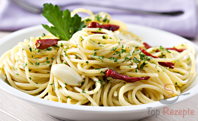 Rezept Schnelle Spaghetti aglio e olio: ein italienischer Klassiker in 20 Minuten zubereitet