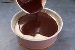 Zubereitung des Rezepts Köstliche Schokoladen-Sahne-Torte - in 30 Minuten fertig, schritt 3
