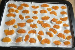 Zubereitung des Rezepts Fruchtige Mandarinen-Schnitten mit Saure-Sahne-Creme und Gelee, schritt 7