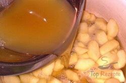 Zubereitung des Rezepts Ausgezeichneter Apfelkuchen mit Schneehaube, schritt 7