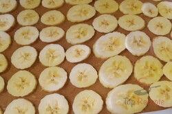 Zubereitung des Rezepts Fruchtige Bananenschnitten ohne Backen - ein Sommer-Dessert, schritt 3