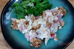 Zubereitung des Rezepts Erfrischender Salat mit Hähnchenstreifen, Ei und einer traumhaften Marinade, schritt 3