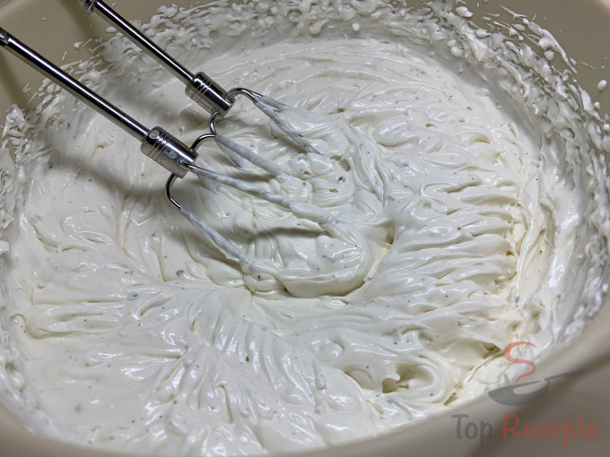 Rezept Leichte Mascarpone-Sahne-Creme: die perfekte 10-Minuten-Creme für jede Torte