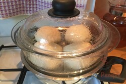 Zubereitung des Rezepts Dampfnudeln aus Omas Küche - traditionelle Germknödel, schritt 10