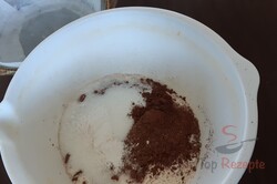 Zubereitung des Rezepts Snickers-Torte - in 7 Minuten in der Mikrowelle „gebacken“, schritt 1