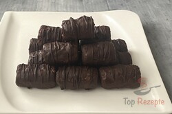 Zubereitung des Rezepts Schokoladenstangen aus nur 3 Zutaten - ohne Backen, schritt 2