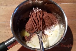 Zubereitung des Rezepts Leckerer Nuss-Zucchinikuchen mit Kakaoglasur, schritt 13