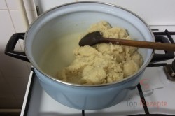 Zubereitung des Rezepts Spritzkuchen mit Schlagsahne, schritt 3
