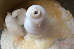 Zubereitung des Rezepts FITNESS-Kokos-Torte mit Bananen - Fotoanleitung, schritt 7