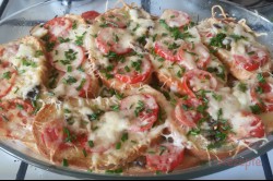 Zubereitung des Rezepts Toastbrot-Tomaten-Käse-Auflauf mit Sahnesoße überbacken, schritt 8