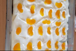 Zubereitung des Rezepts Die perfekte kalte Torte mit Quark-Sahne-Creme, Mandarinen und Puddingguss, schritt 1