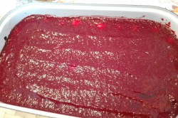 Zubereitung des Rezepts Erdbeerschnitten mit Schokokeksen ohne Backen, schritt 7